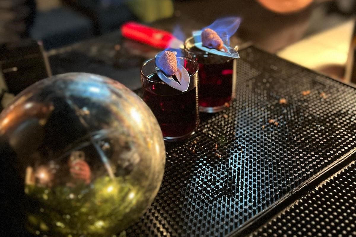 Die Feuerzangenbowle