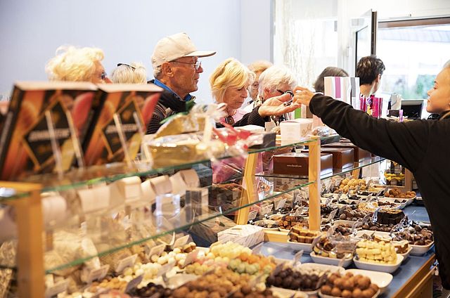 Eine breite Auswahl an regionalen Köstlichkeiten sind nicht nur als Geschenk eine gute Idee.