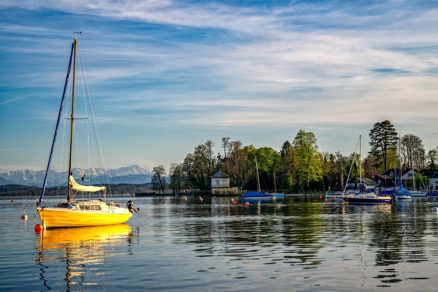 Der Starnberger See bei Tutzing mit Panoramablick