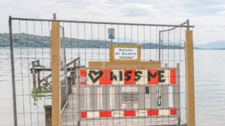 Der Steg in Possenhofen ist gesperrt