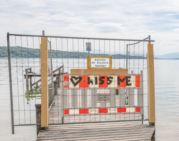 Der Steg in Possenhofen ist gesperrt