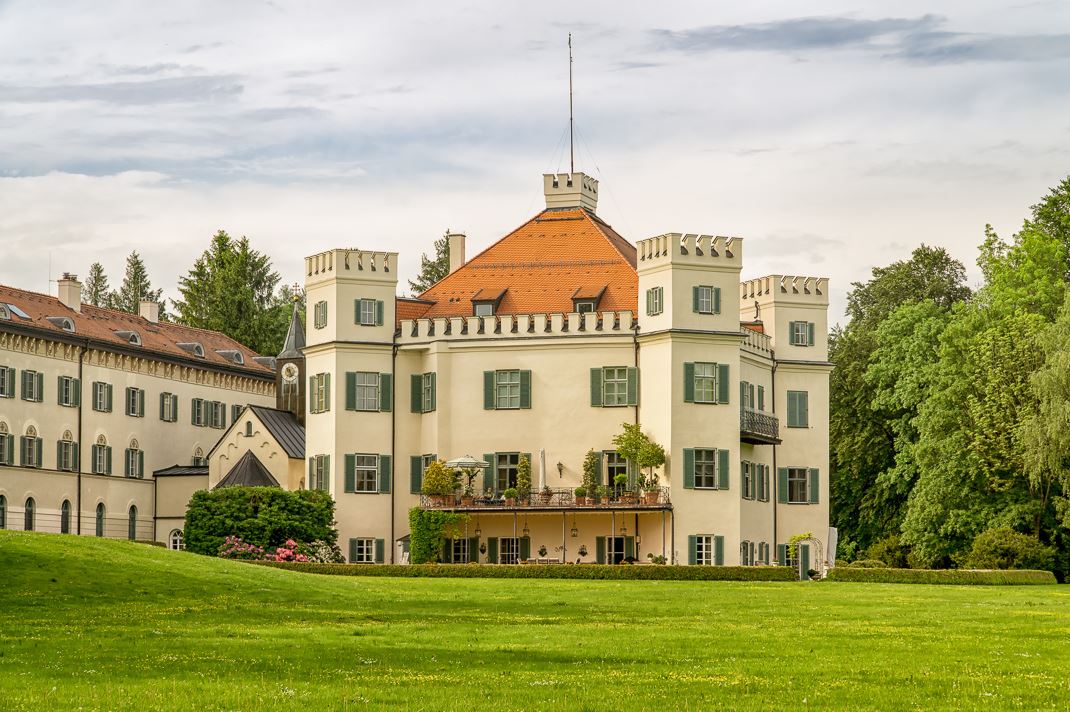 Im Schloss Possenhofen verbrachte Sisi die Sommer ihrer Kindheit. 